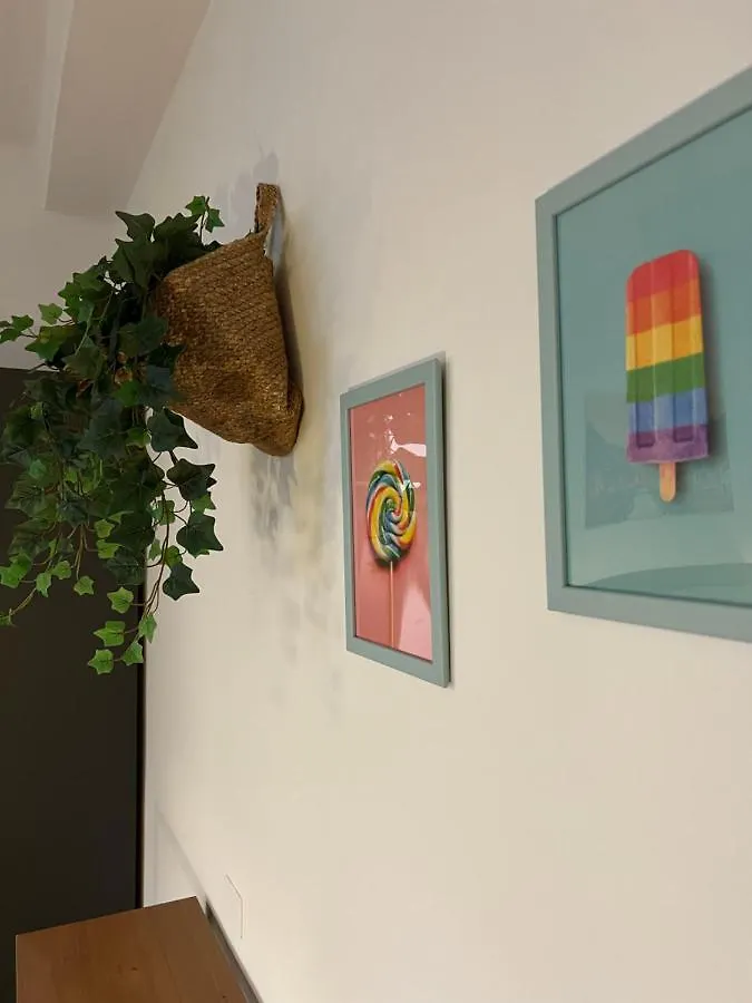 Stylish Apartment 3 Km Away From Duomo - Netflix, Wi-Fi, All Comforts Included Milaan